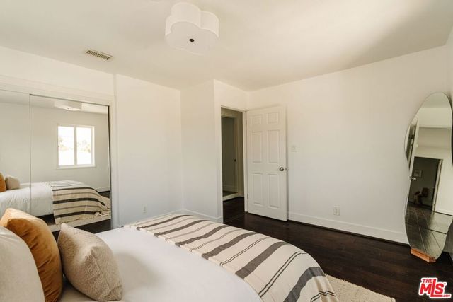 2331 S West View Street, Los Angeles, CA 90016