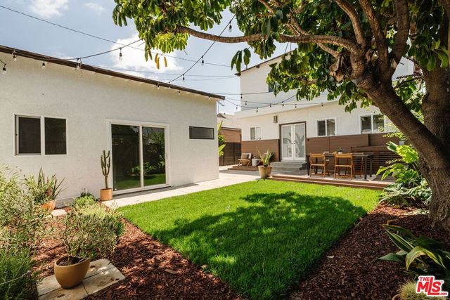 2331 S West View Street, Los Angeles, CA 90016