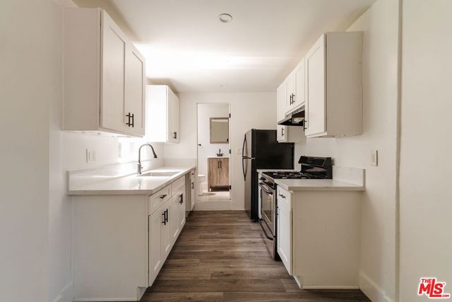 2331 S West View Street, Los Angeles, CA 90016