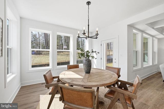 5413 WOODWAY DR, Alexandria, VA 22310