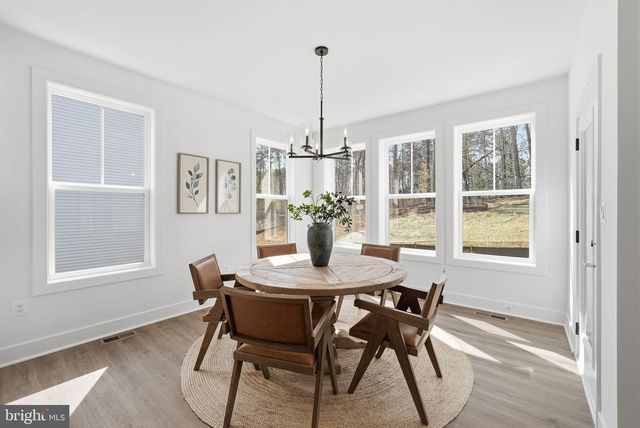 5413 WOODWAY DR, Alexandria, VA 22310