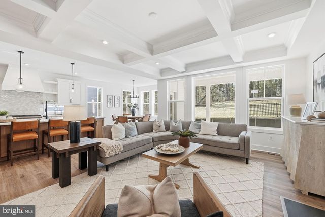 5413 WOODWAY DR, Alexandria, VA 22310