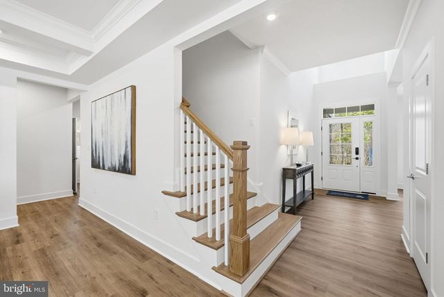 5413 WOODWAY DR, Alexandria, VA 22310