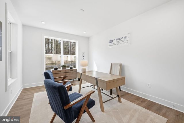 5413 WOODWAY DR, Alexandria, VA 22310