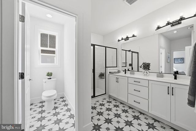 5413 WOODWAY DR, Alexandria, VA 22310