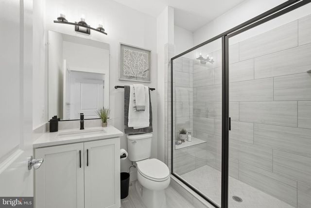 5413 WOODWAY DR, Alexandria, VA 22310