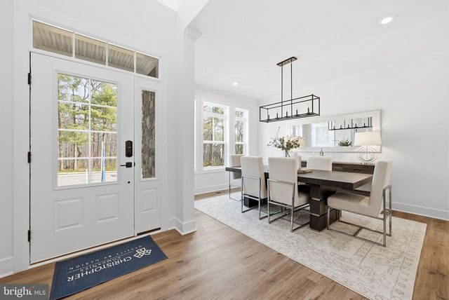 5413 WOODWAY DR, Alexandria, VA 22310