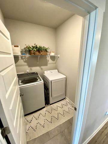 1002 Cunningham Cir, Spring Hill, TN 37174