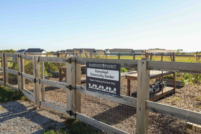 1002 Cunningham Cir, Spring Hill, TN 37174