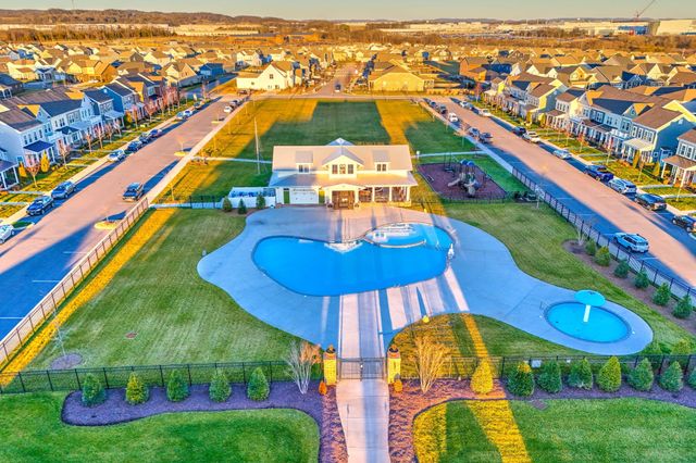 1002 Cunningham Cir, Spring Hill, TN 37174