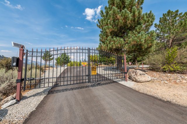 8045 List Country Road, Washoe Valley, NV 89704