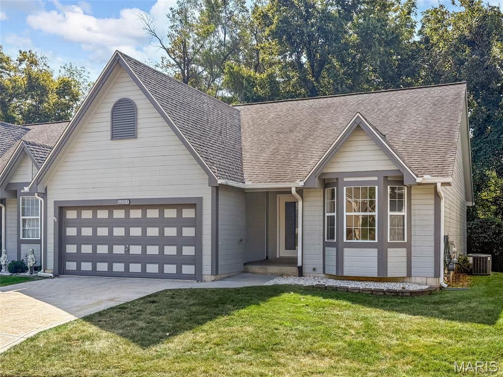 5579 Westerfield Parkway 8B, St Charles, MO 63304