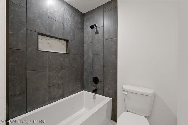 9009 Carson Way, Fort Smith, AR 72908