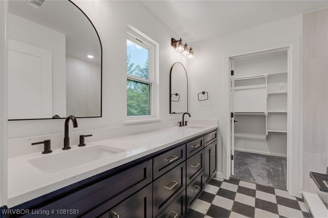 9009 Carson Way, Fort Smith, AR 72908
