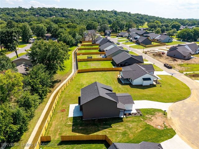 9009 Carson Way, Fort Smith, AR 72908