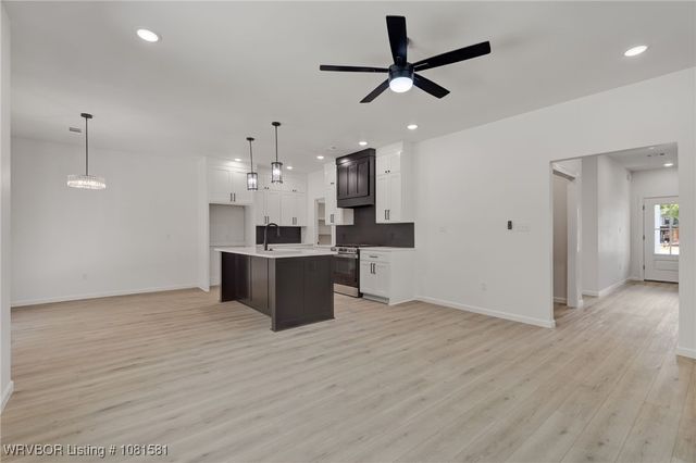 9009 Carson Way, Fort Smith, AR 72908