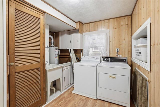 2228 S Putnam, Lake Station, IN 46405