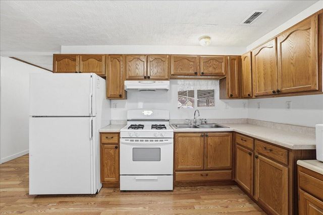 2228 S Putnam, Lake Station, IN 46405