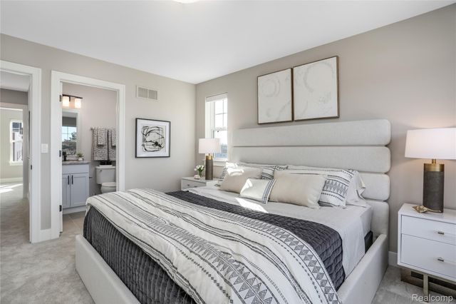 29977 Center Street, Lyon Charter Township, MI 48165