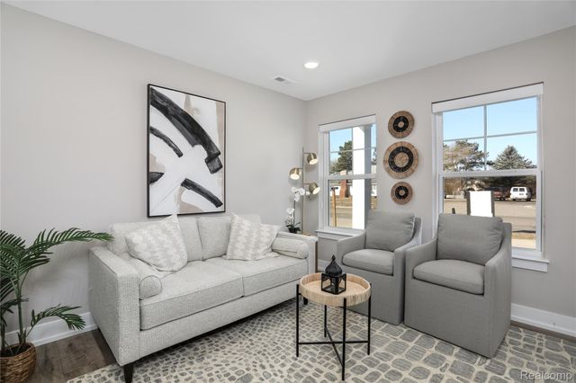 29977 Center Street, Lyon Charter Township, MI 48165