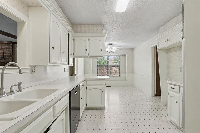 5609 NW 114th Street, Oklahoma City, OK 73162