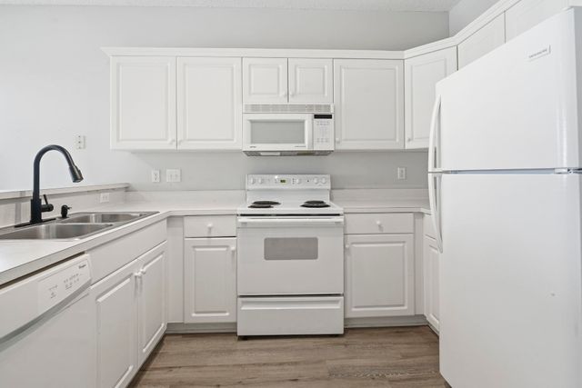 2020 Cross Gate Blvd Unit 201, Surfside Beach, SC 29575