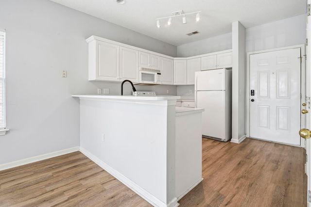 2020 Cross Gate Blvd Unit 201, Surfside Beach, SC 29575