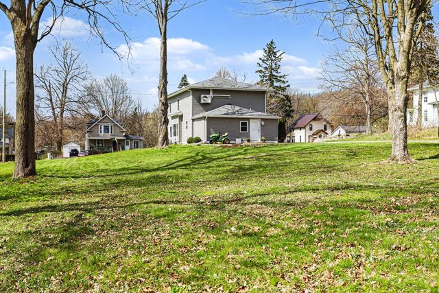 454 E Chicago Street, Jonesville City, MI 49250