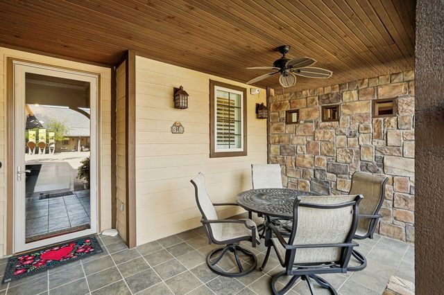 310 Watermere Drive 310, Southlake, TX 76092