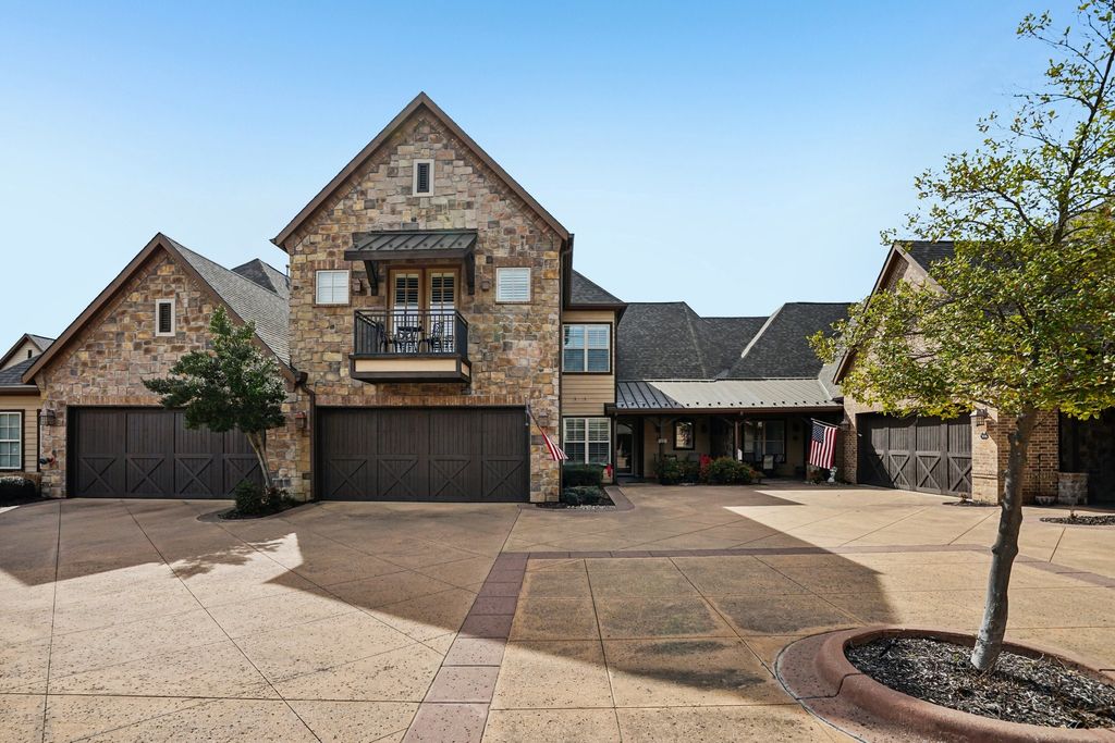 310 Watermere Drive 310, Southlake, TX 76092