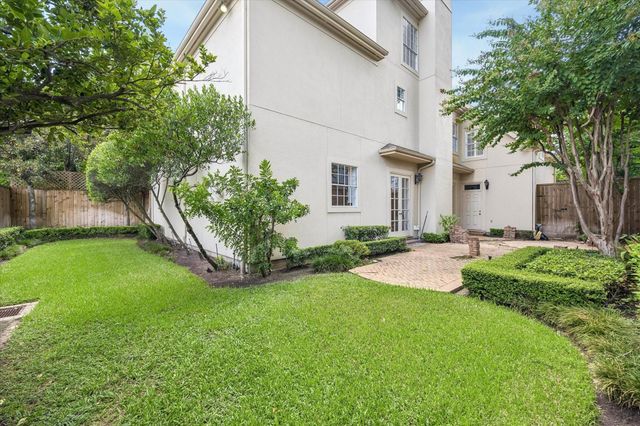 1721 Nantucket Drive 2, Houston, TX 77057