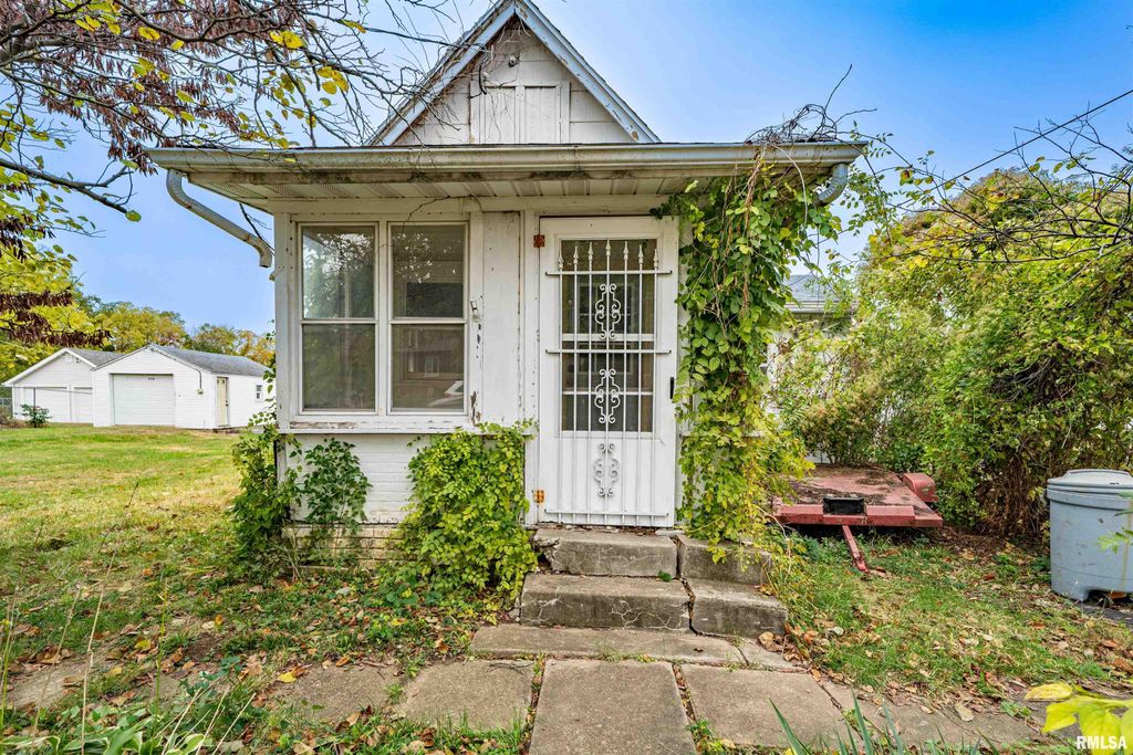 228 CRESCENT Avenue, East Peoria, IL 61611