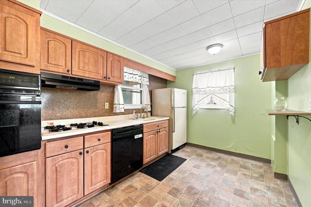 907 HANCOCK STREET, Milmont Park, PA 19033