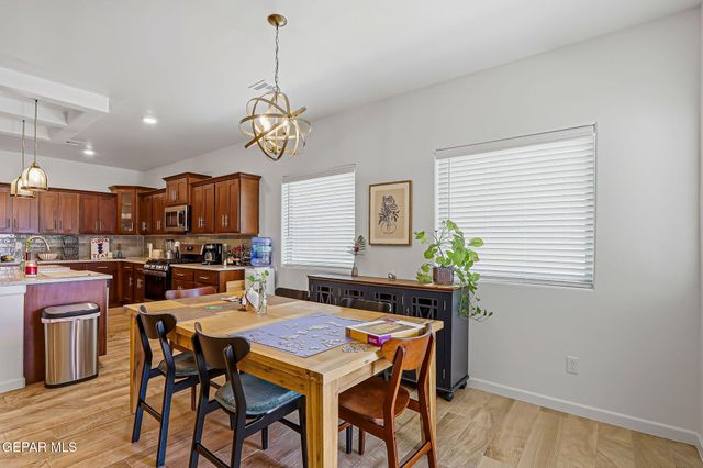 1102 GALLIUM Avenue, Santa Teresa, NM 88008