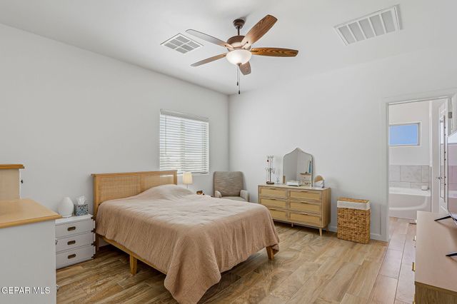 1102 GALLIUM Avenue, Santa Teresa, NM 88008