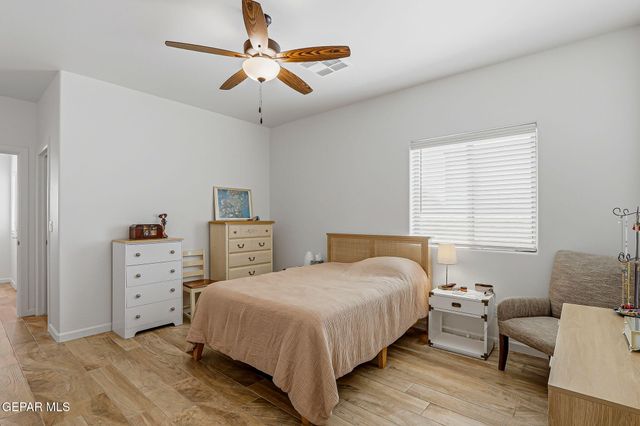 1102 GALLIUM Avenue, Santa Teresa, NM 88008