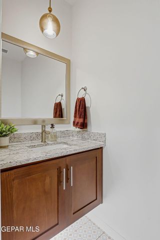 1102 GALLIUM Avenue, Santa Teresa, NM 88008