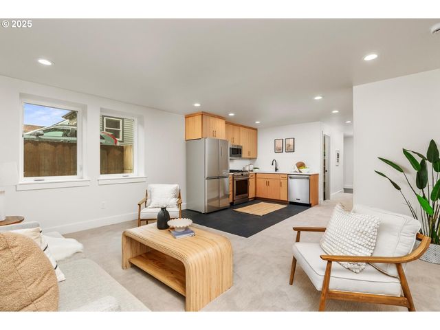 3148 Ne 31ST Ave, Portland, OR 97212