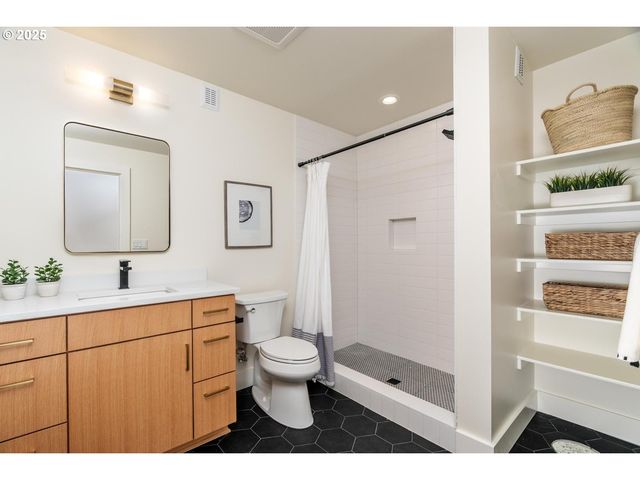 3148 Ne 31ST Ave, Portland, OR 97212