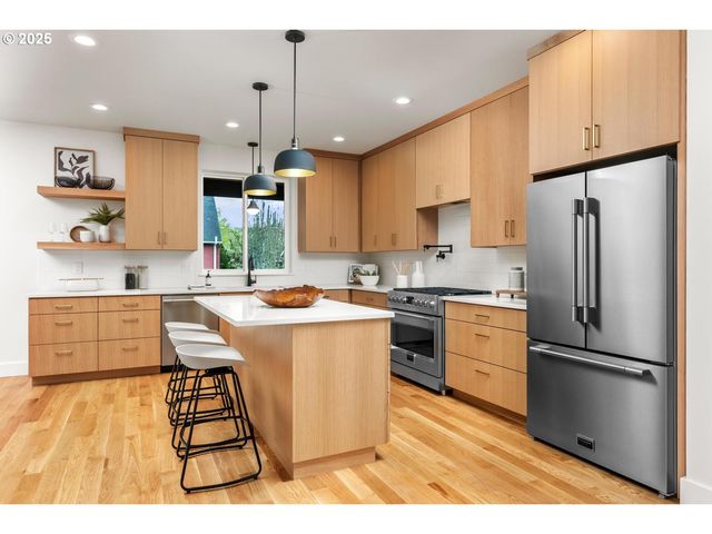 3148 Ne 31ST Ave, Portland, OR 97212