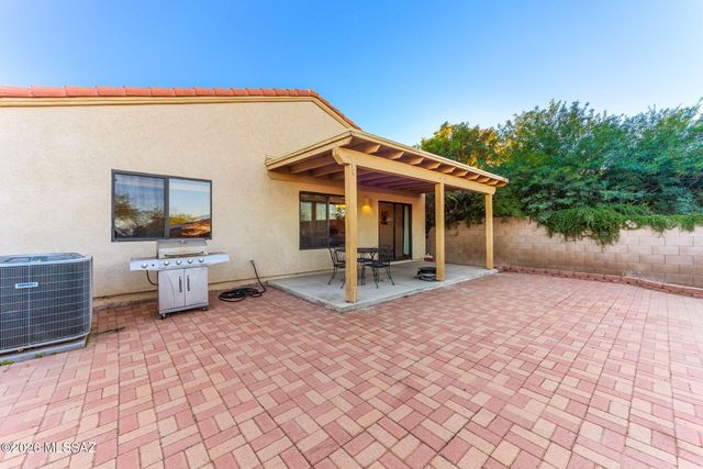 2780 N Bell Hollow Place, Tucson, AZ 85745