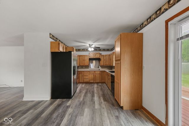 811 Edgewood Drive, Mooresville, IN 46158