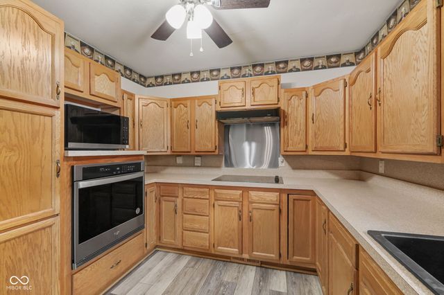 811 Edgewood Drive, Mooresville, IN 46158