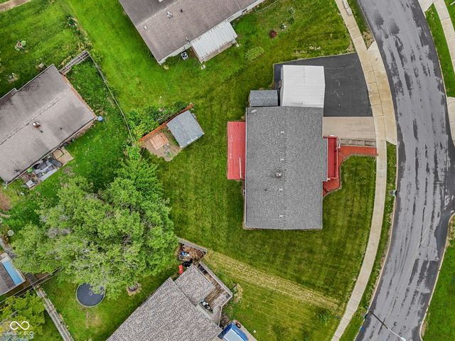 811 Edgewood Drive, Mooresville, IN 46158