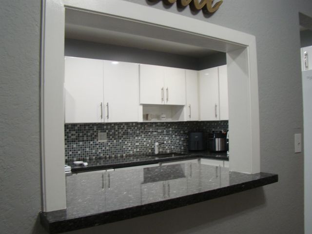 6934 NW 31st Avenue C-13, Fort Lauderdale, FL 33309