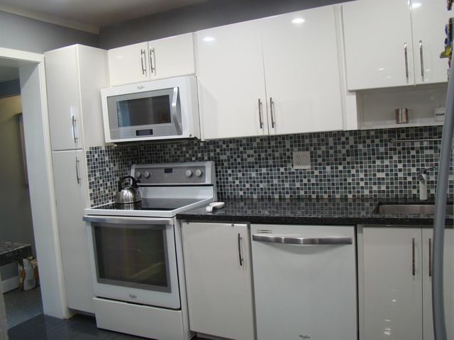 6934 NW 31st Avenue C-13, Fort Lauderdale, FL 33309