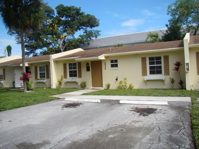 6934 NW 31st Avenue C-13, Fort Lauderdale, FL 33309