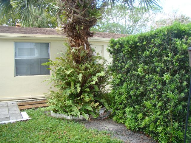 6934 NW 31st Avenue C-13, Fort Lauderdale, FL 33309