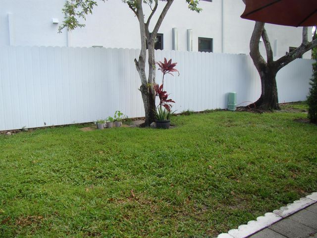 6934 NW 31st Avenue C-13, Fort Lauderdale, FL 33309