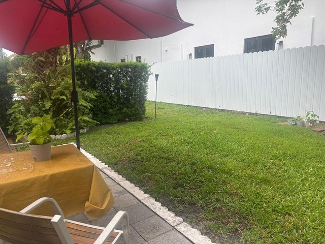 6934 NW 31st Avenue C-13, Fort Lauderdale, FL 33309